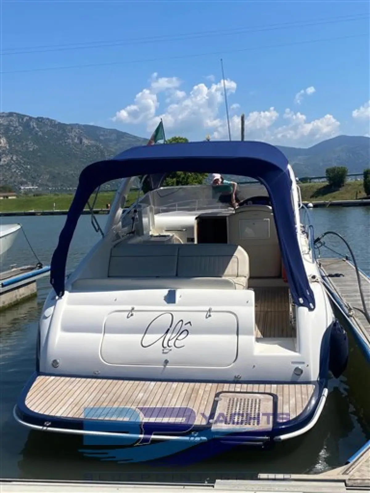 Boat image